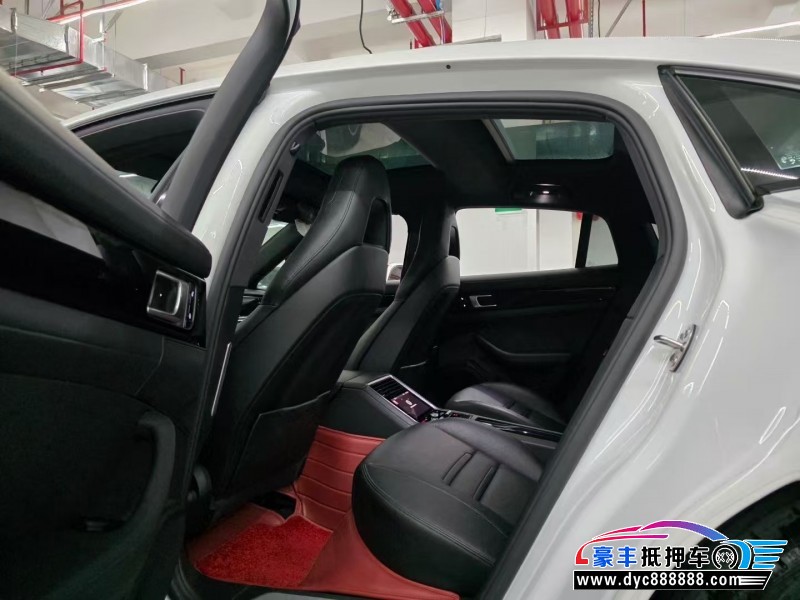 18年保时捷帕纳梅拉轿车抵押车出售