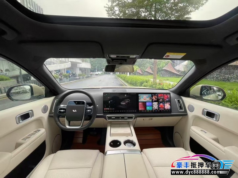 23年理想L8轿车抵押车出售