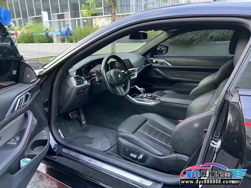 22年宝马M4轿车抵押车出售