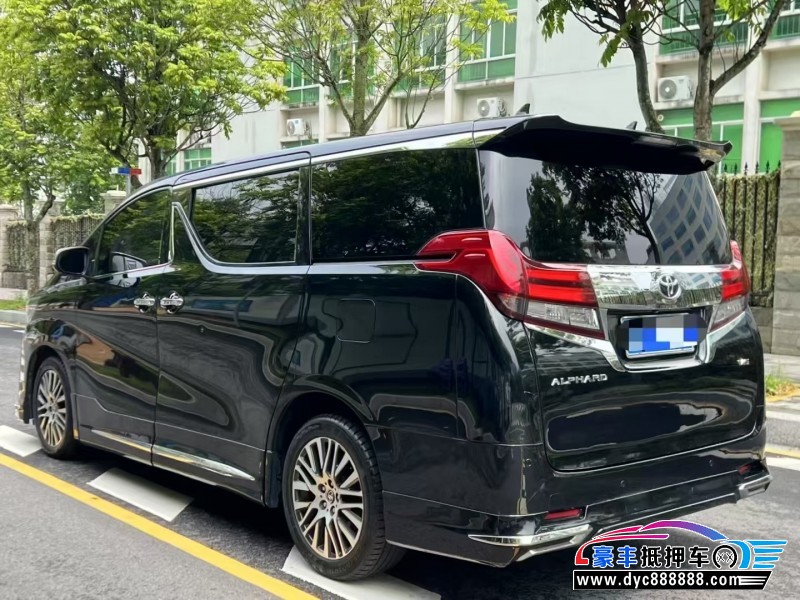 18年丰田埃尔法轿车抵押车出售