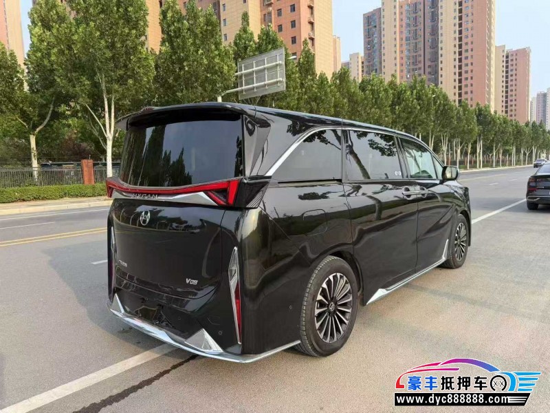 25年合创v09轿车抵押车出售