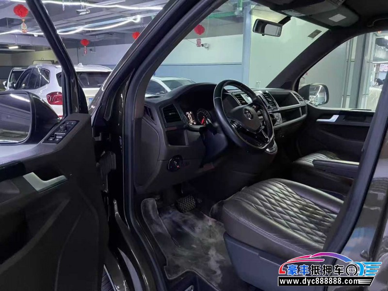 18年大众凯路威轿车抵押车出售