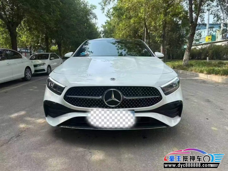 24年奔驰A轿车