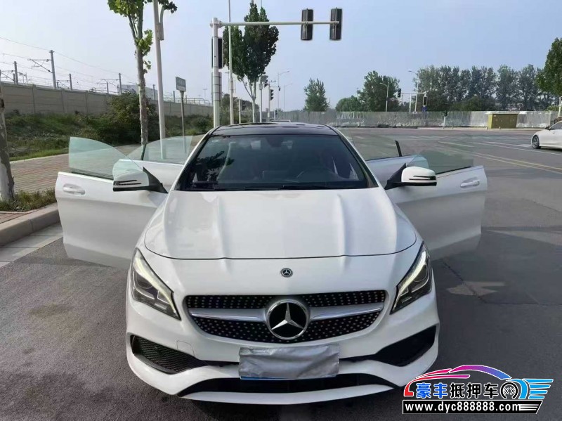 18年奔驰CLA轿车