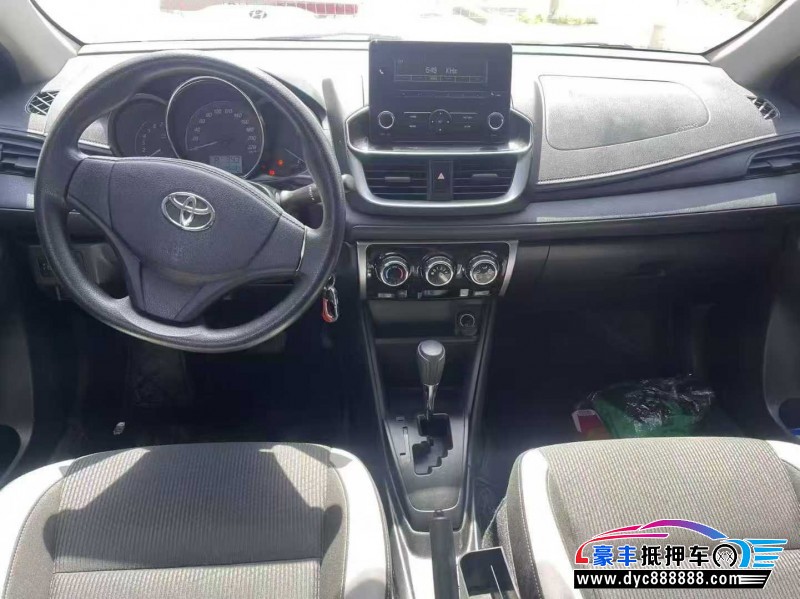 20年丰田YARiS L 致炫轿车抵押车出售
