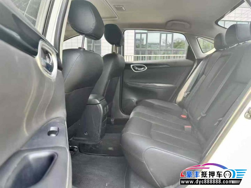 21年日产轩逸轿车抵押车出售