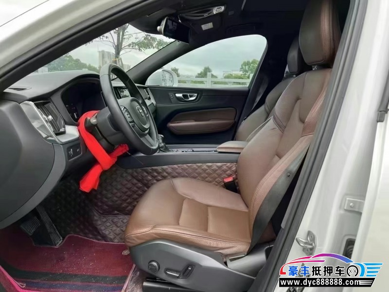21年沃尔沃XC60轿车抵押车出售