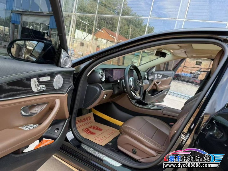 19年奔驰E轿车抵押车出售