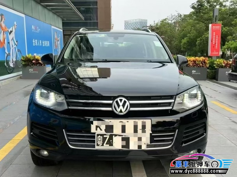 14年大众途锐轿车抵押车出售