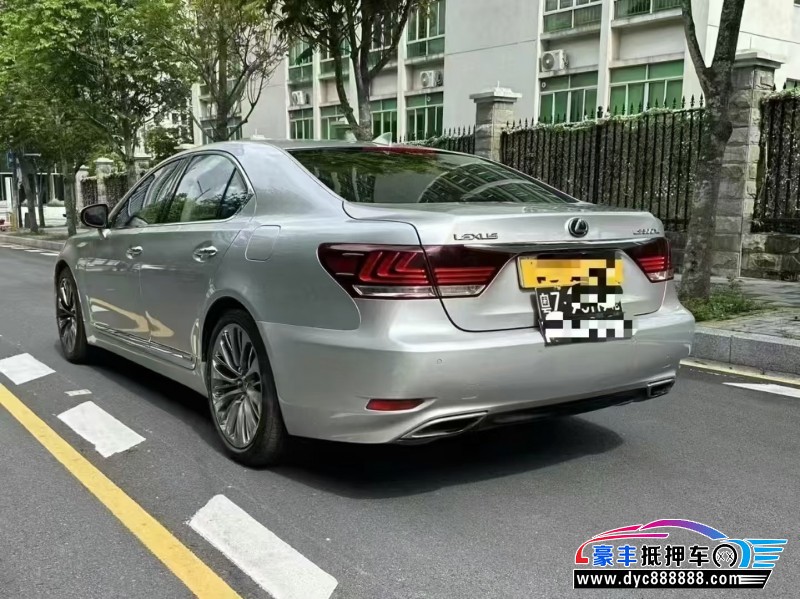 16年雷克萨斯LS轿车抵押车出售