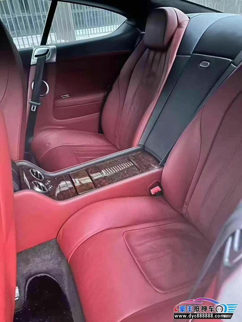 14年宾利欧陆轿车抵押车出售