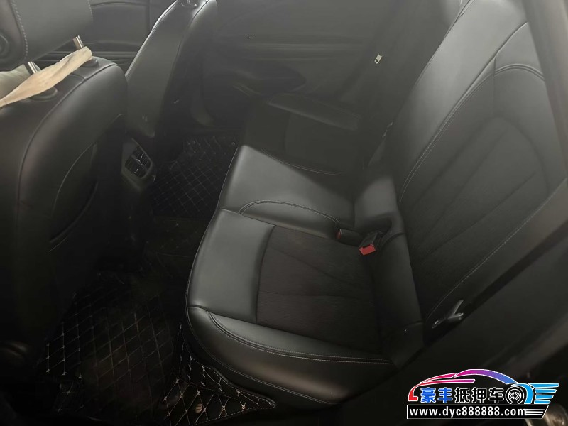 20年别克威朗轿车抵押车出售