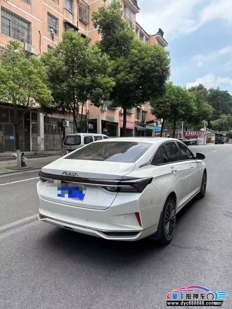 22年东风风神奕炫轿车抵押车出售