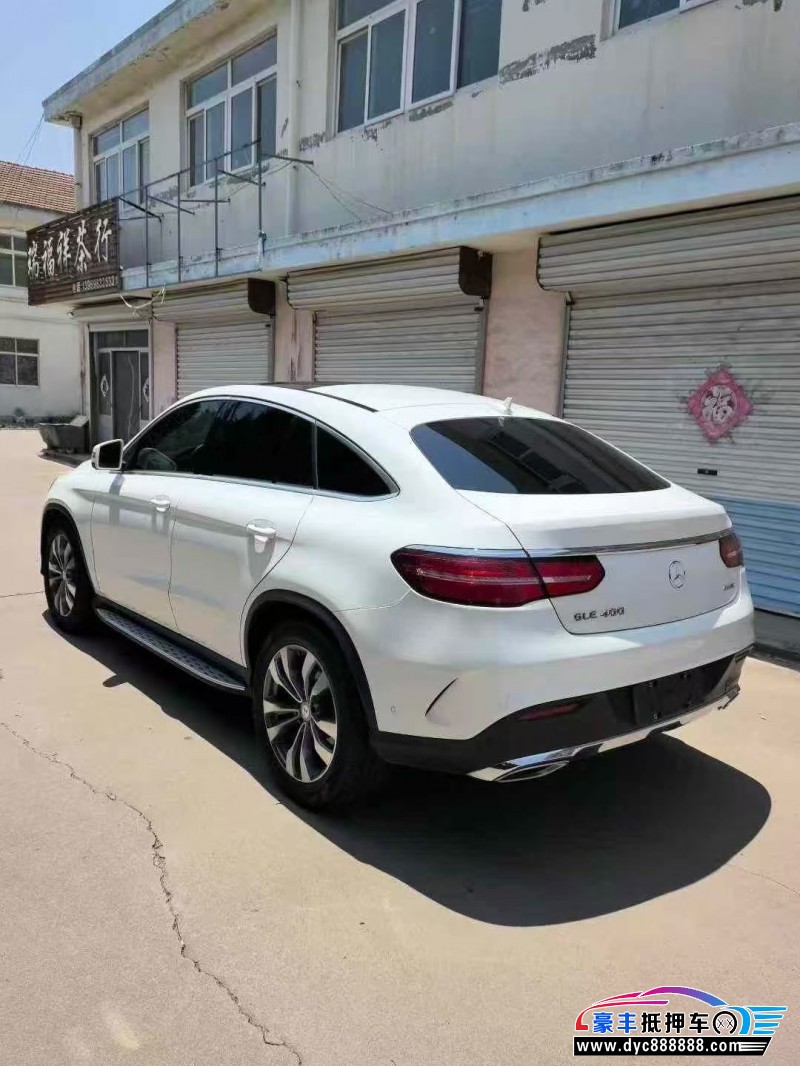 16年奔驰GLE轿车抵押车出售