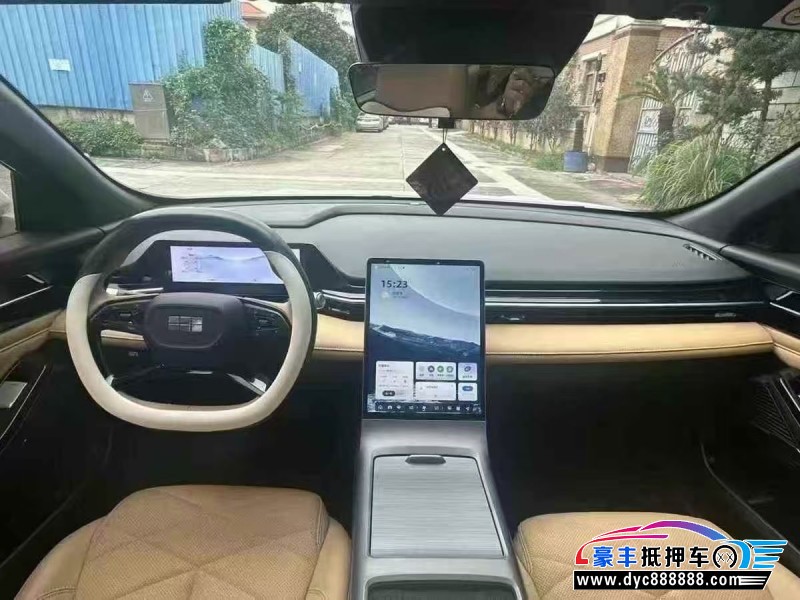 24年吉利银河L6轿车抵押车出售