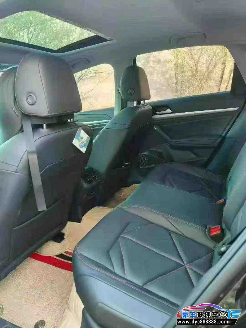 25年大众朗逸轿车抵押车出售