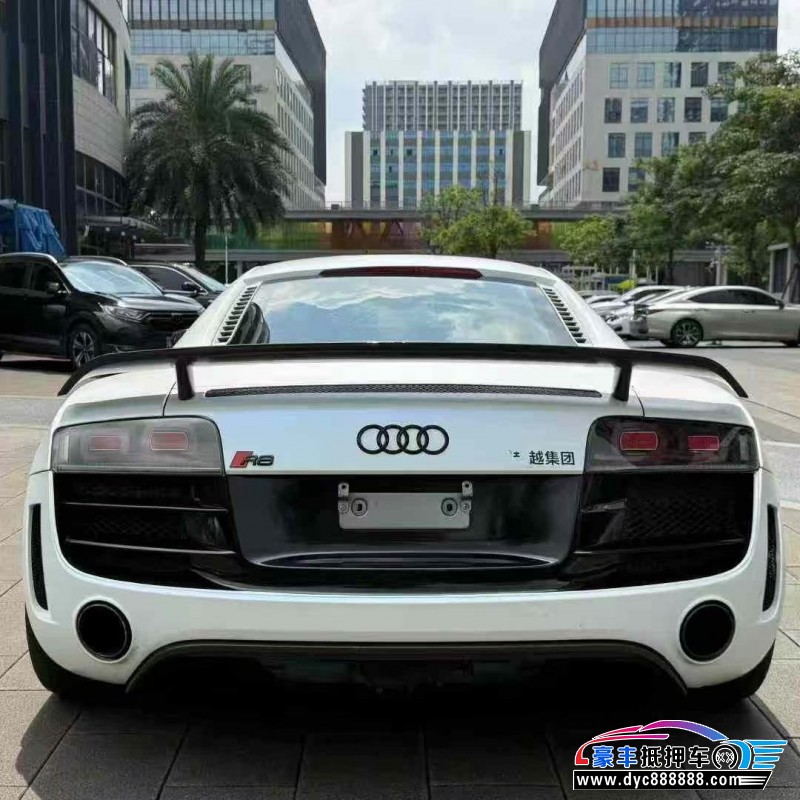 15年奥迪R8轿车抵押车出售