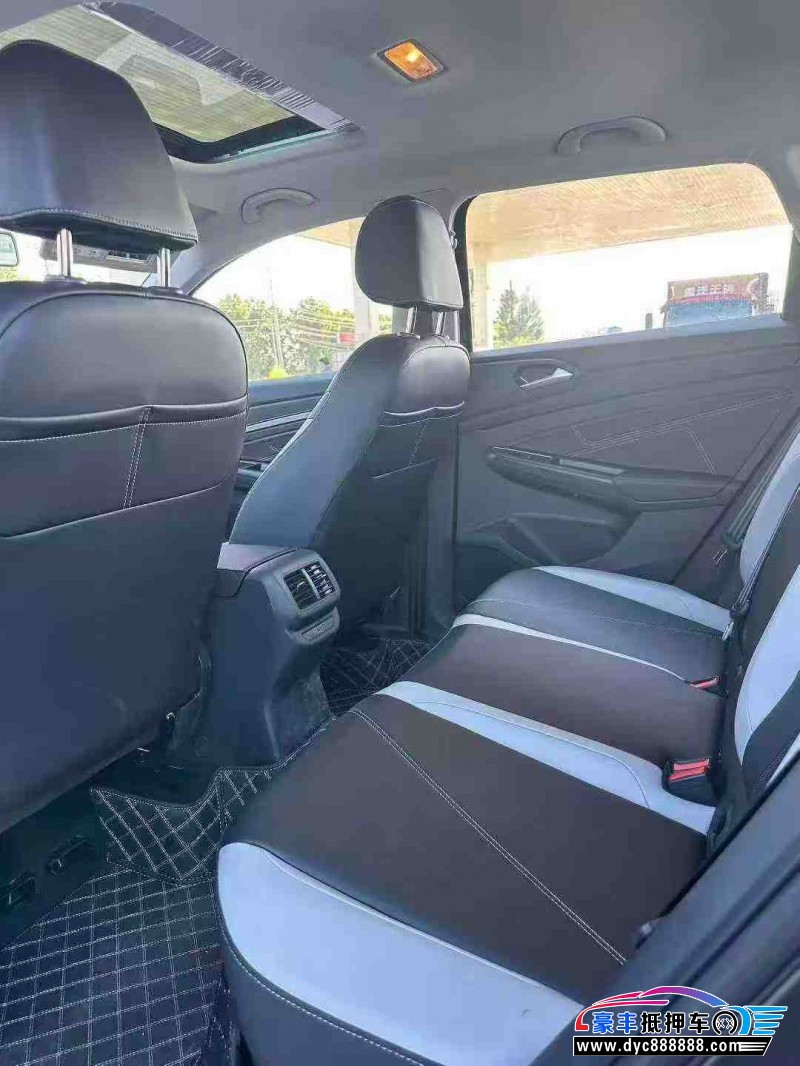 25年大众捷达轿车抵押车出售