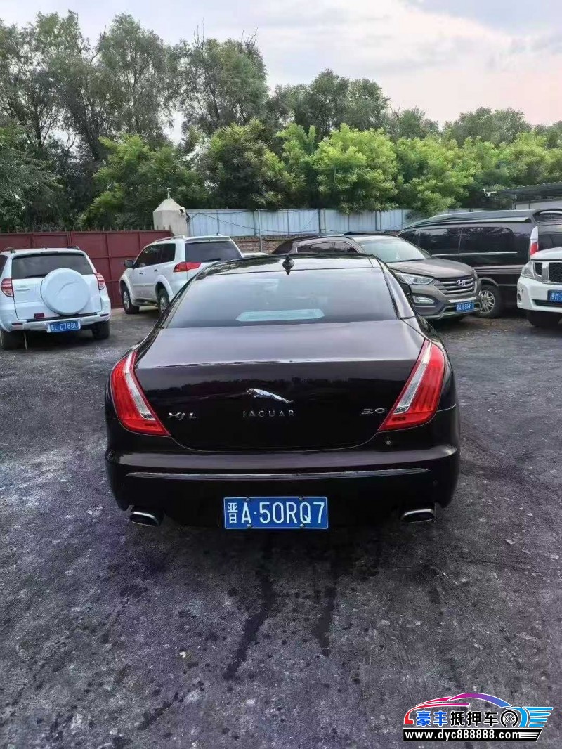13年捷豹XJL轿车抵押车出售