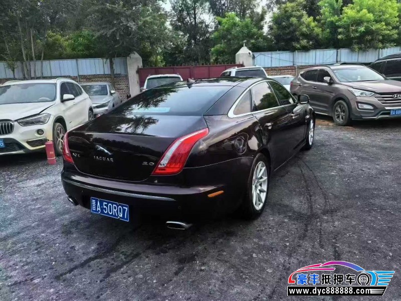 13年捷豹XJL轿车抵押车出售