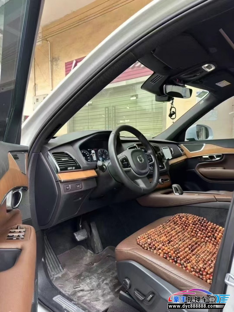 22年沃尔沃XC90轿车抵押车出售