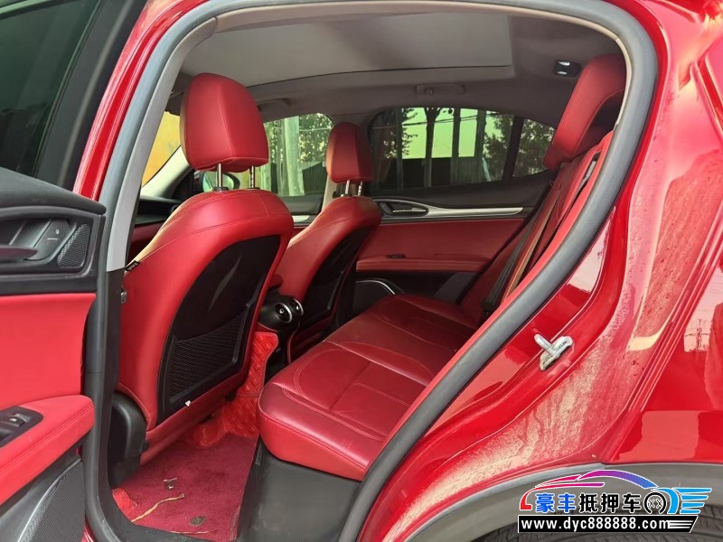 21年阿尔法·罗密欧Stelvio轿车抵押车出售