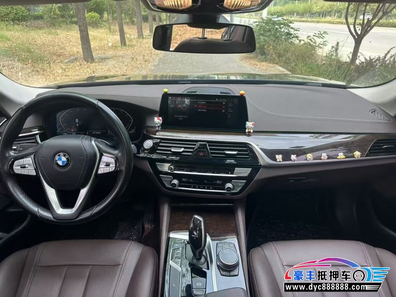 20年宝马5系轿车抵押车出售