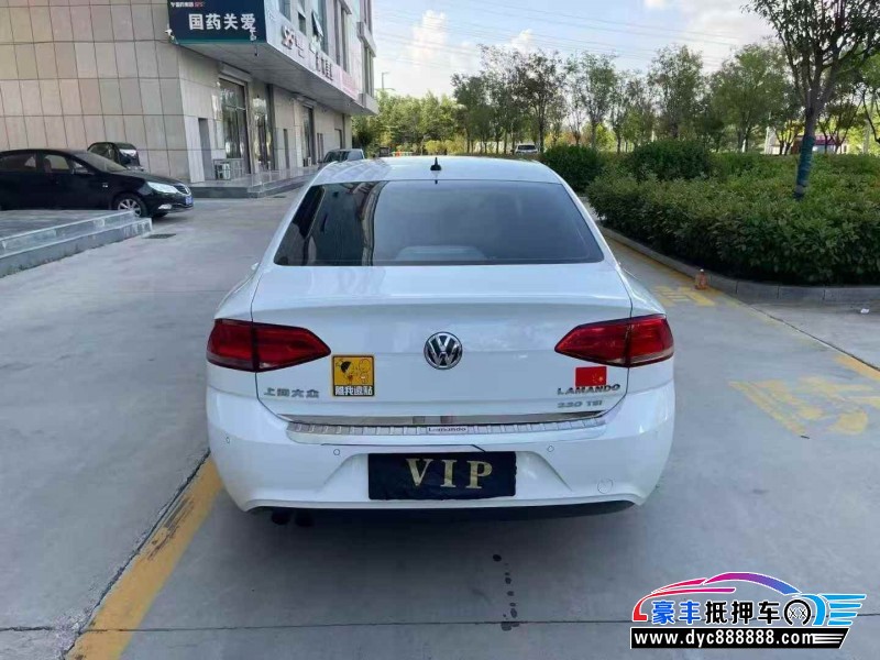 16年大众凌渡轿车抵押车出售