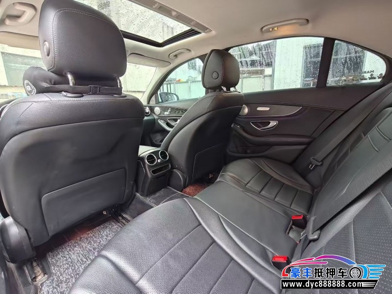 20年奔驰C轿车抵押车出售