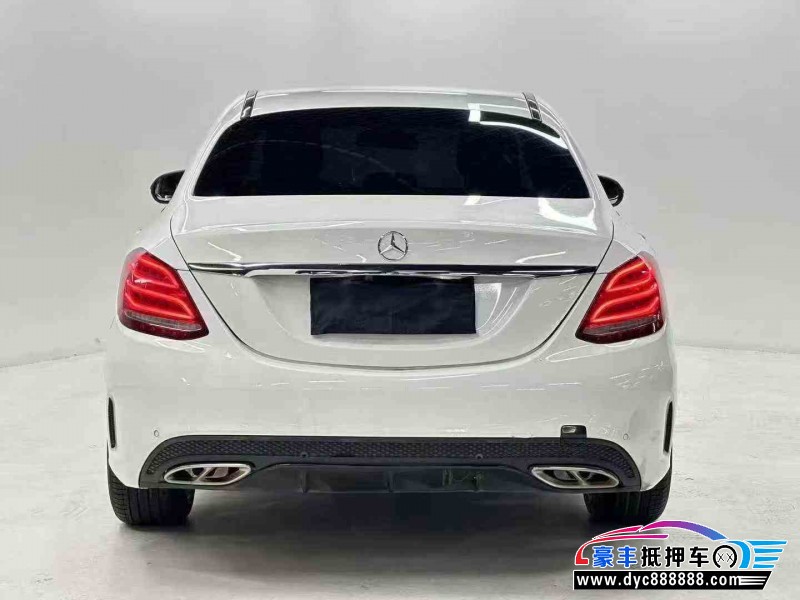 16年奔驰C轿车抵押车出售