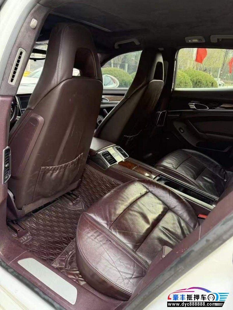 12年保时捷帕纳梅拉轿车抵押车出售