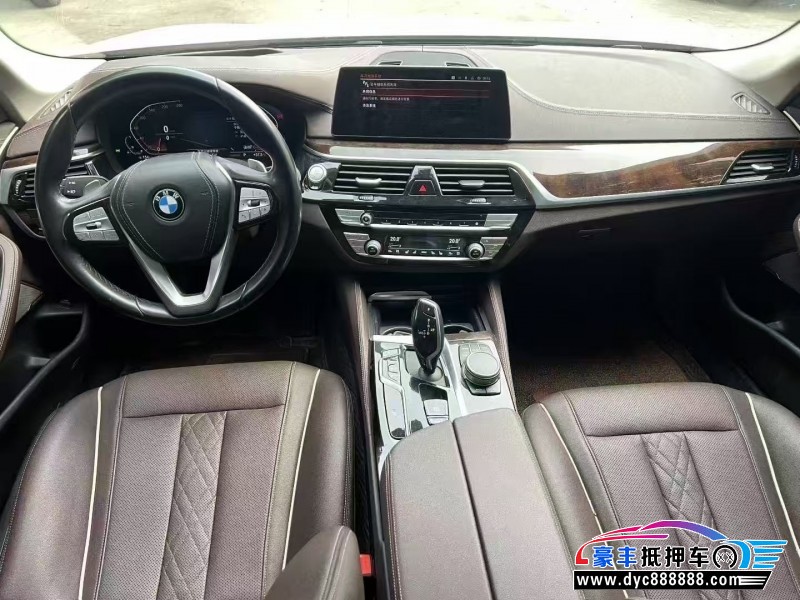 21年宝马5系轿车抵押车出售