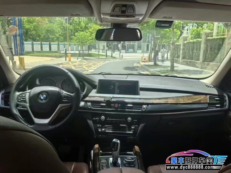 14年宝马X5轿车抵押车出售