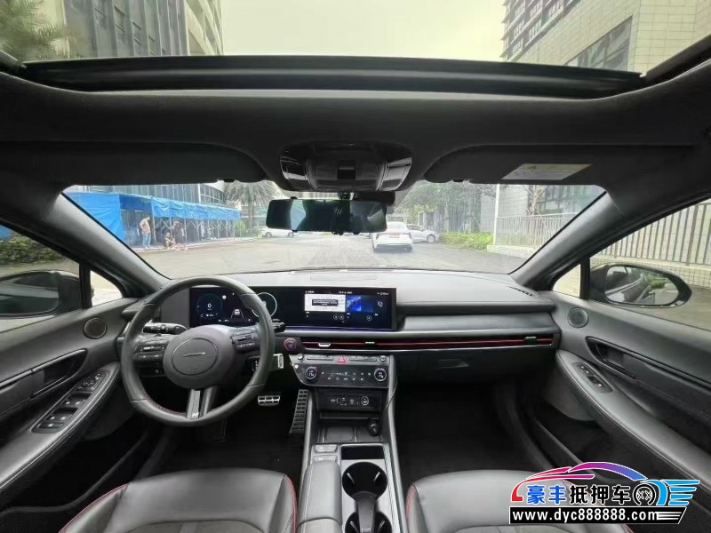 24年现代索纳塔轿车抵押车出售