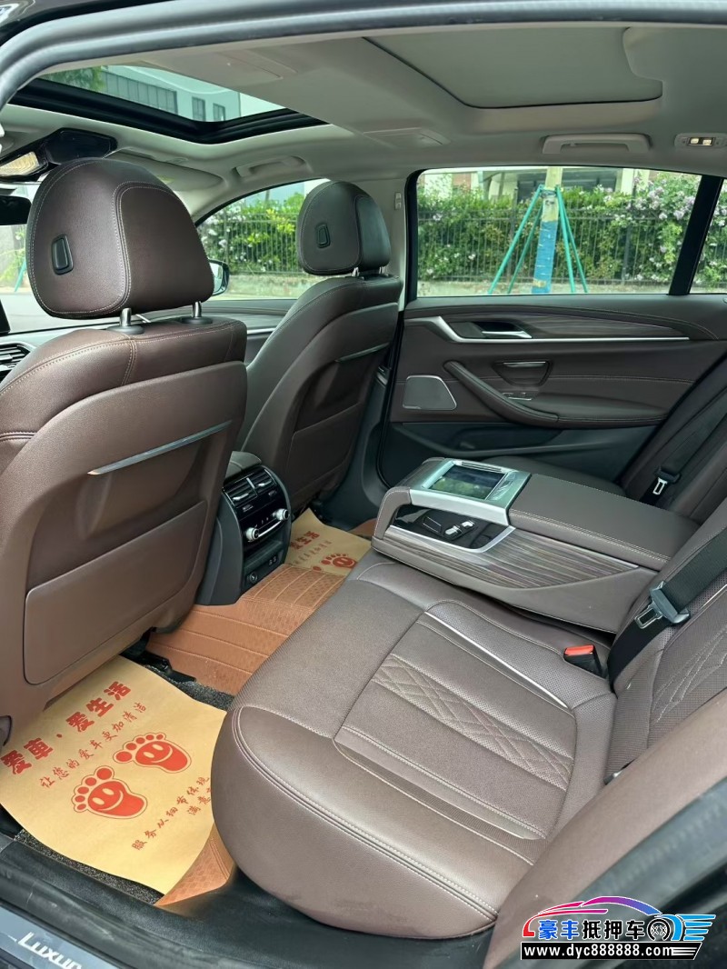 21年宝马5系轿车抵押车出售