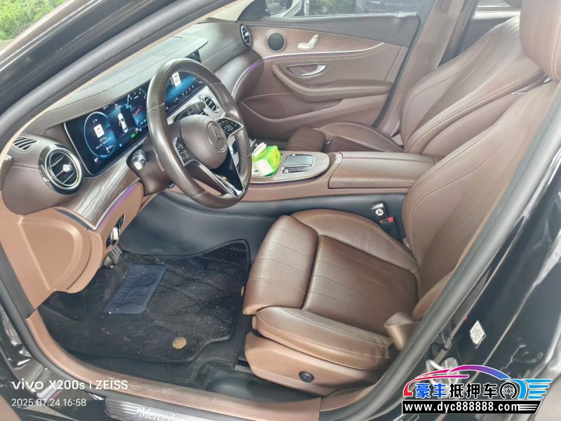 21年奔驰E轿车抵押车出售