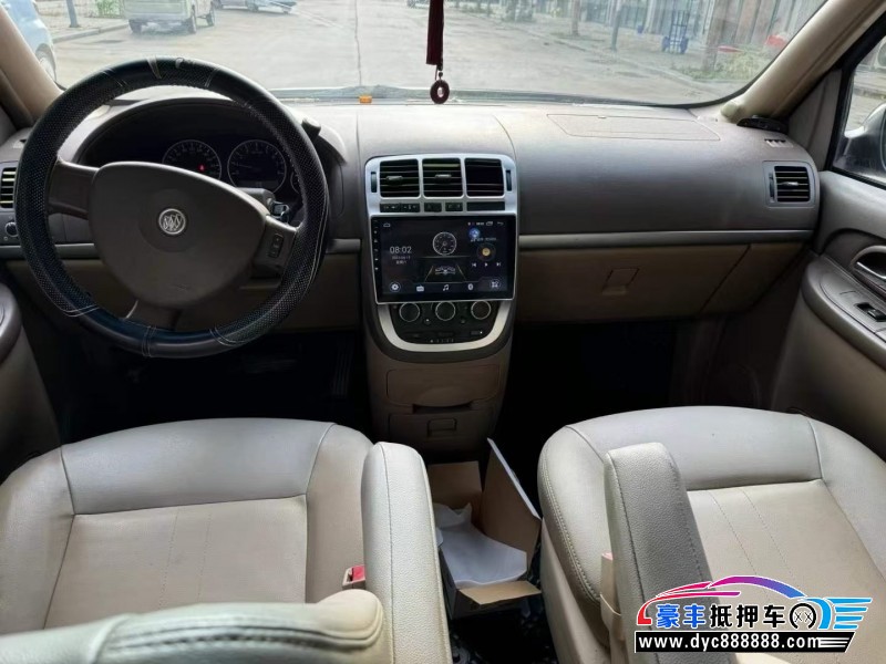 15年别克GL8轿车抵押车出售