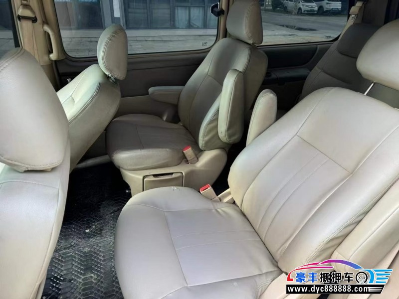 15年别克GL8轿车抵押车出售