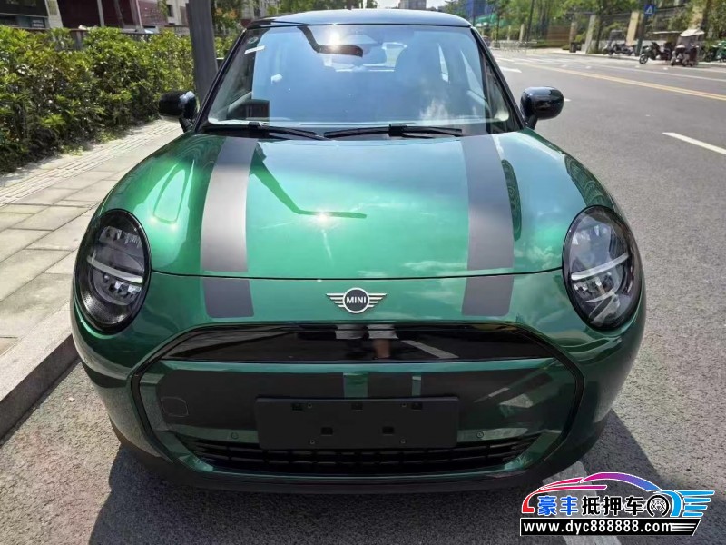 25年宝马MINI轿车抵押车出售