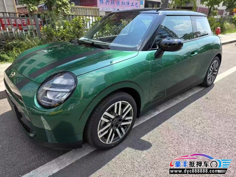 25年宝马MINI轿车抵押车出售