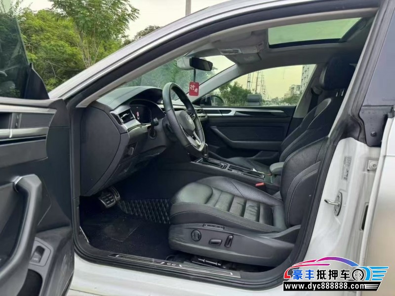 22年大众CC轿车抵押车出售