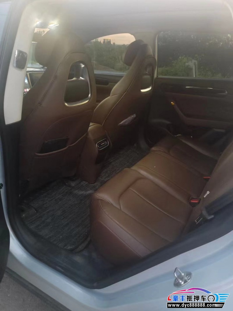 24年零跑C11轿车抵押车出售