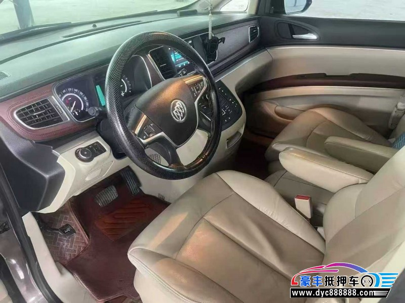 19年别克GL8轿车抵押车出售