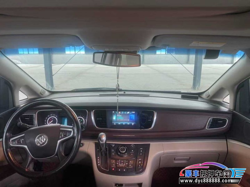 19年别克GL8轿车抵押车出售