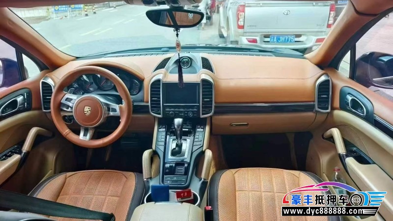 15年保时捷卡宴轿车抵押车出售