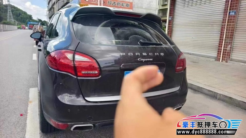 15年保时捷卡宴轿车抵押车出售