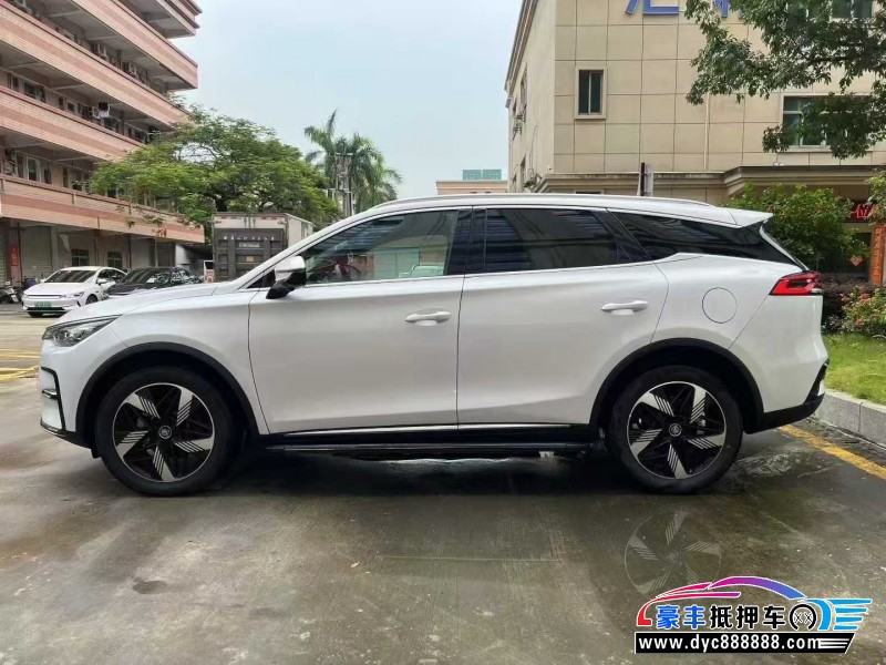 23年比亚迪唐轿车抵押车出售