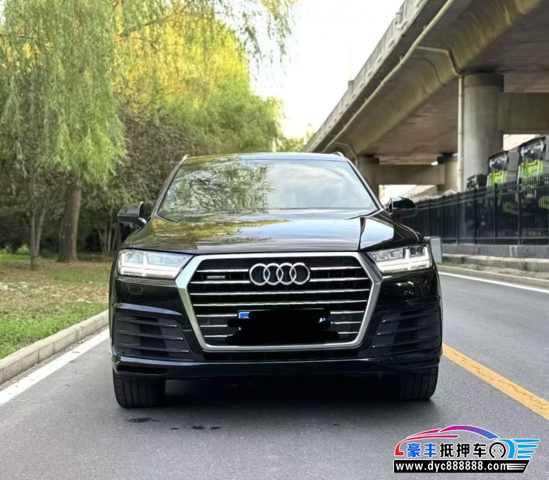 18年奥迪Q7轿车抵押车出售