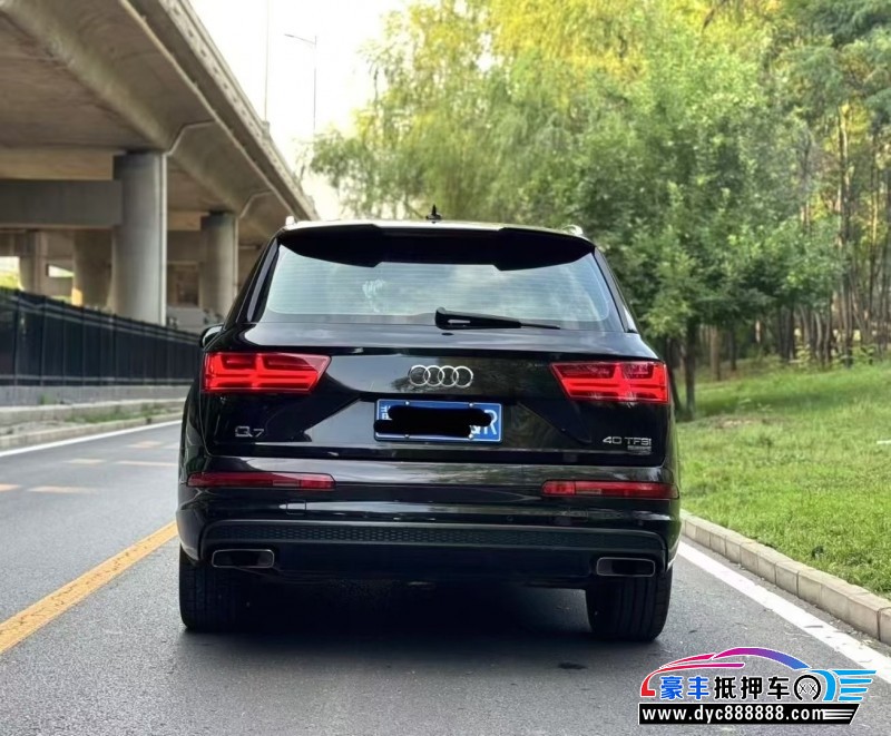 18年奥迪Q7轿车抵押车出售