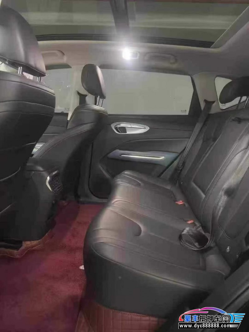 24年奔腾T90轿车抵押车出售